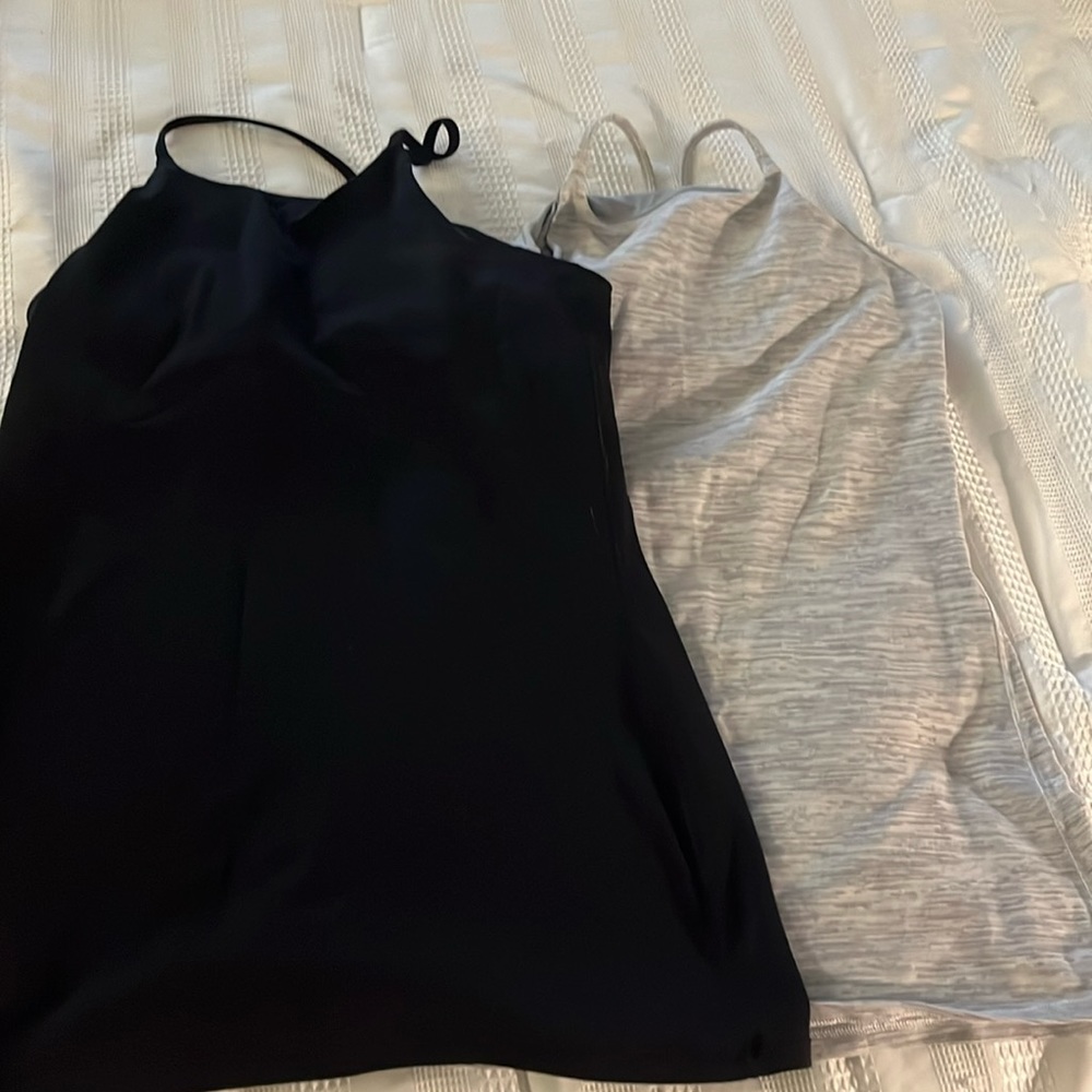 Lululemon like new tanks
